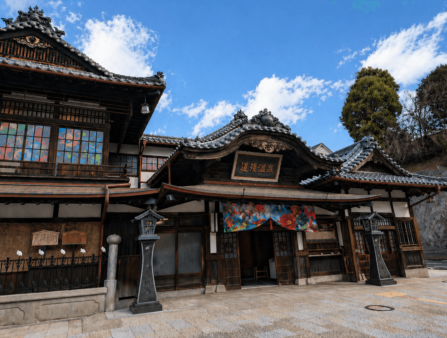 Dogo Onsen Honkan et ses alentours